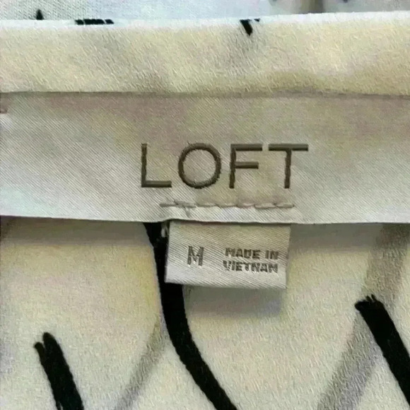 LOFT Women’s Blouse / Top Sz M Cream and Black Multi-Media Polyester and Rayon - Picture 2 of 9